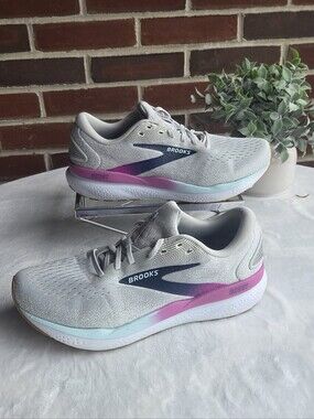 Brooks Ghost 16 Women’s Running Shoes Size 10 No Insoles